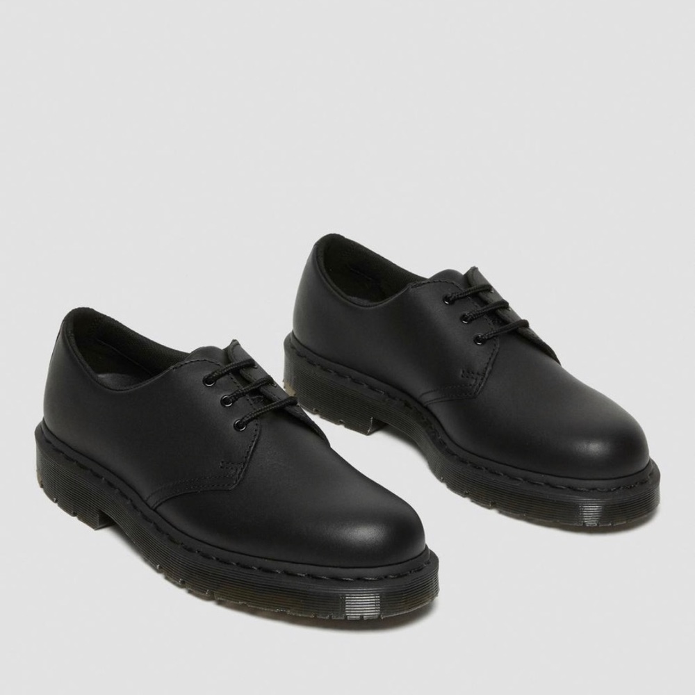 1461 Mono Slip Resistant Oxford Shoes